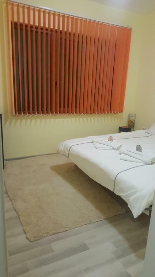 Malavi Guest House Krasen! Comfort&Clean! Exterior foto